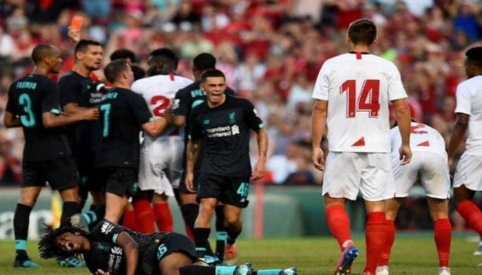 ياسر العروسي لاعب ليفربول
