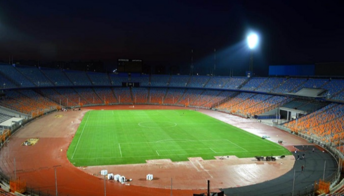 استاد القاهرة