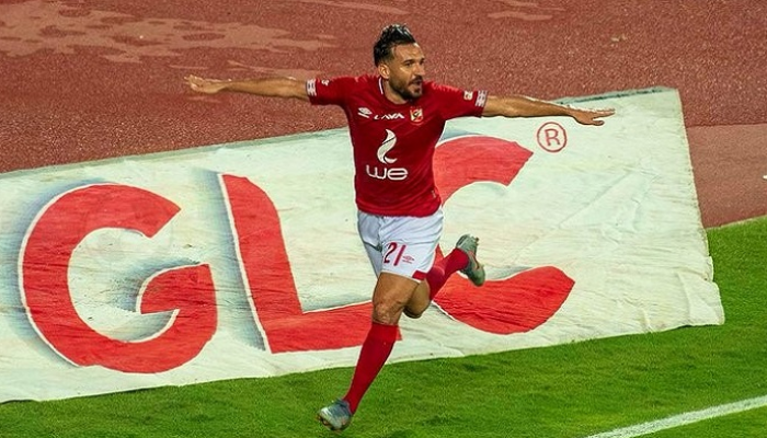 Ù…Ø¹Ù„ÙˆÙ„ Ù‡Ø¯ÙÙŠ Ø£Ù…Ø§Ù… Ø§Ù„Ø²Ù…Ø§Ù„Ùƒ Ù‡Ø¯ÙŠØ© Ù„Ø¬Ù…Ø§Ù‡ÙŠØ± Ø§Ù„Ø£Ù‡Ù„ÙŠ