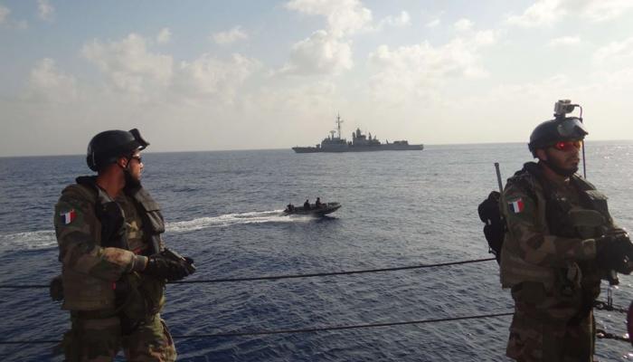 القوات البحرية المصرية والفرنسية تنفذان تدريبا مشتركا بالبحر المتوسط