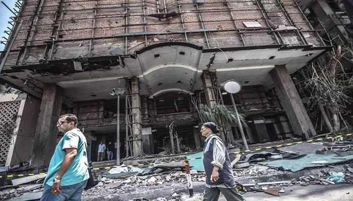 جانب من آثار الحادث الإرهابي بوسط القاهرة
