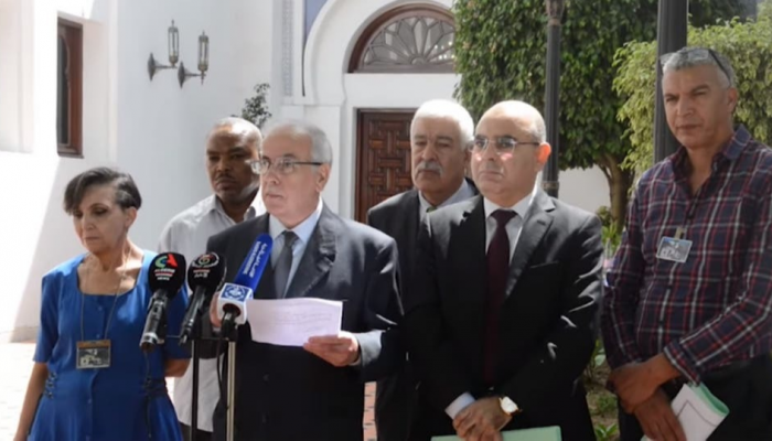 أعضاء لجنة الحوار والوساطة في الجزائر- أرشيفية