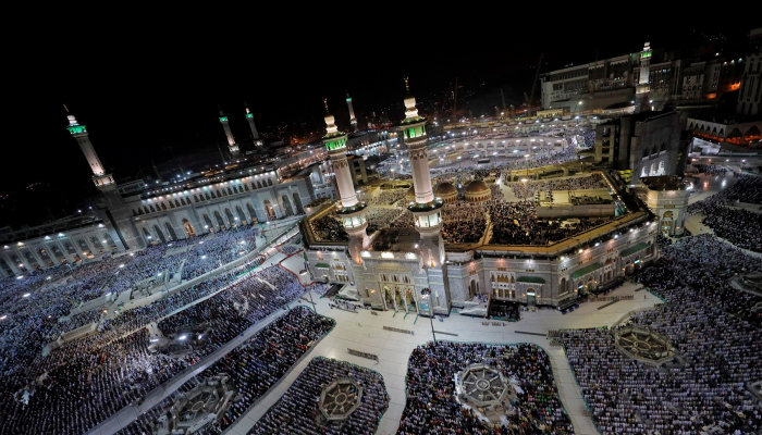 1.8 مليون حاج لبوا نداء الحج هذا العام