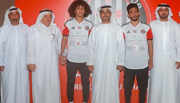 الجزيرة يعقد صفقة ثنائية