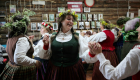 "لاتفيا الصغيرة".. قرية تحيي تقاليد البلطيق في روسيا