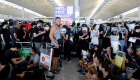 فوضى بمطار هونج كونج بعد إلغاء رحلات الطيران 