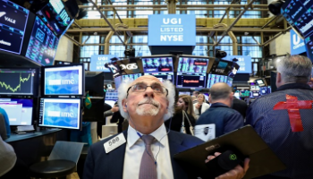 المؤشرات الرئيسية للأسهم الأمريكية تنخفض أكثر من 1%