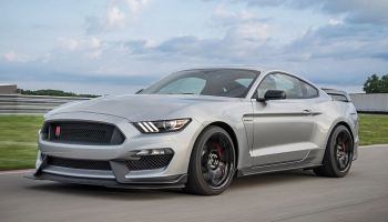 فورد تقدم أيقونتها Mustang Shelby GT350R الجديدة 