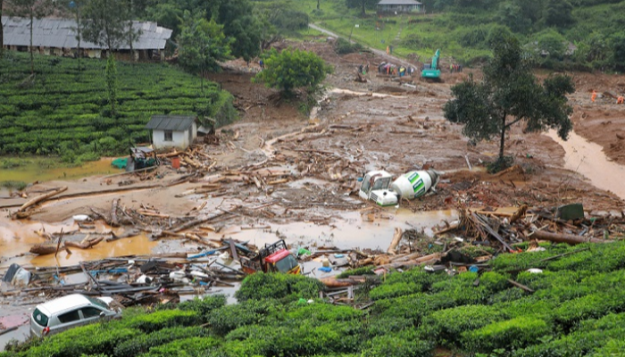 الهند تحذر من فيضانات مع تجاوز حصيلة ضحايا الأمطار الموسمية 1000 قتيل