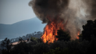 إجلاء مئات السياح بعد حريق بجزيرة يونانية