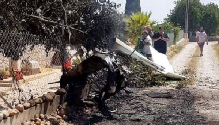 جانب من الطائرة الخفيفة بعد التصادم