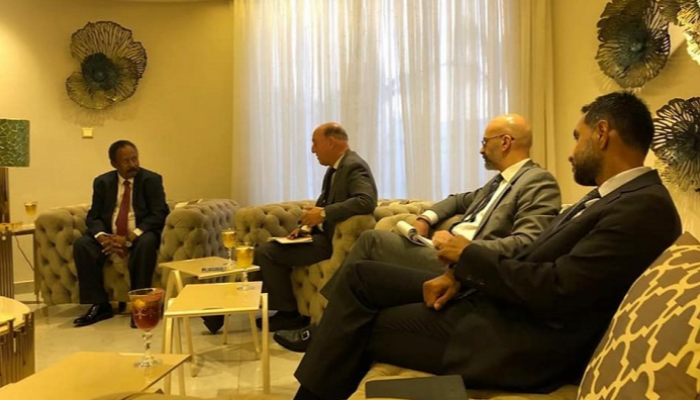 جانب من لقاء حمدوك وسفراء الاتحاد الأوروبي