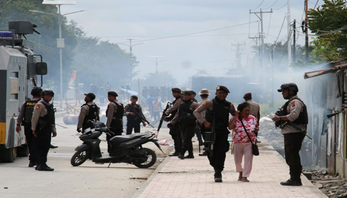 إندونيسيا تنشر 2500 شرطي إضافي للتصدي للاضطرابات في بابوا