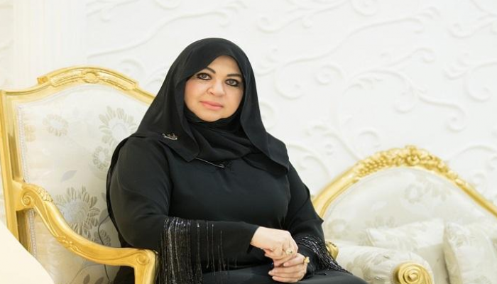 مصممة الأزياء الإماراتية منى المنصوري