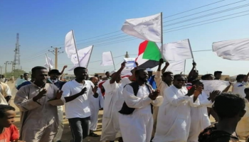 موكب شعبي يصل إلى بورتسودان لحقن الدماء