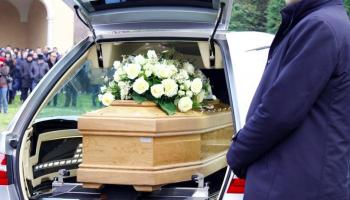 سرقة منزل إيطالية أثناء انشغال أولادها بدفنها - أرشيفية