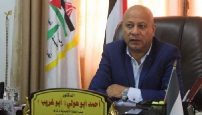 أحمد أبو هولي عضو اللجنة التنفيذية لمنظمة التحرير الفلسطينية