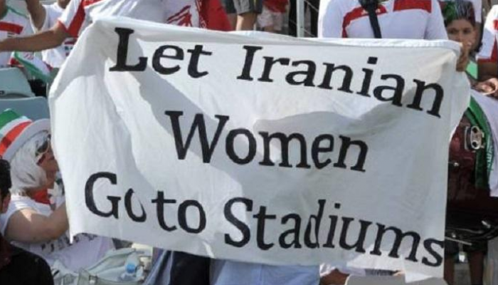 نساء إيرانيات يطالبن بالدخول للملاعب - أرشيفية