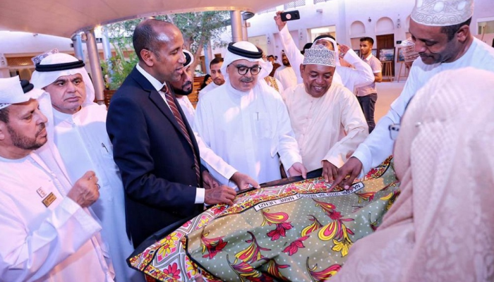 جانب من فعاليات افتتاح أسبوع التراث الكيني