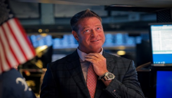 وول ستريت تفتح مرتفعة في بداية تعاملات الخميس 