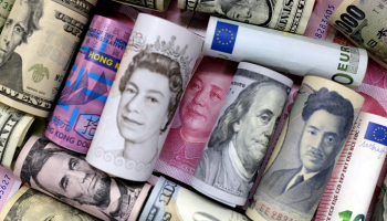 الدولار يرتفع وسط تراجع توترات النفط وترقب اجتماع المركزي الأمريكي