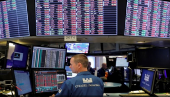 تراجع جماعي لأسهم وول ستريت