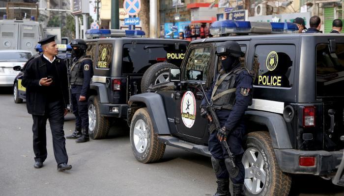 الشرطة المصرية خلال ضبط خلية إرهابية - أرشيفية