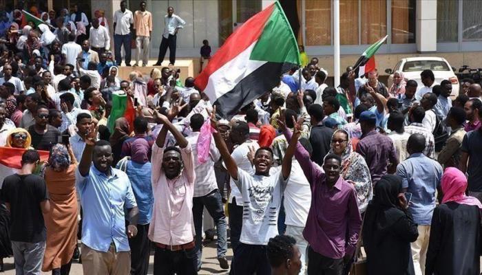 متظاهرون سودانيون - أرشيفية