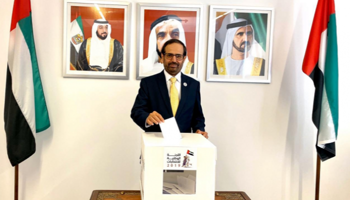 الدكتور علي راشد النعيمي رئيس تحرير