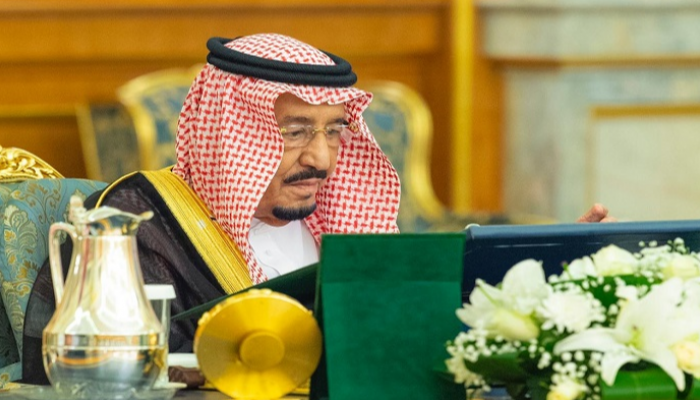 خادم الحرمين الشريفين يرأس جلسة مجلس الوزراء