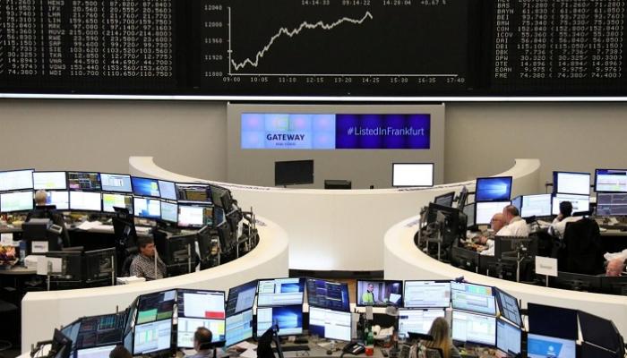 أسهم أوروبا تنتعش مع تهدئة آمال التجارة لمخاوف النمو