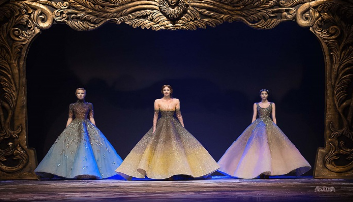 "فاشن فوروورد دبي" يسلط الضوء على مجموعة واسعة من الأزياء الراقية 