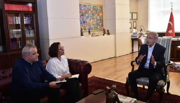 زعيم حزب الشعب الجمهوري خلال المقابلة مع صحيفة