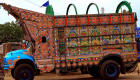 الشاحنات المزخرفة.. لوحات فنية متحركة في شوارع باكستان