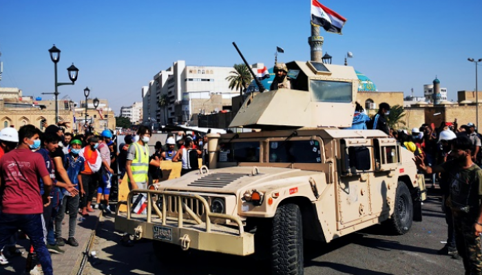 آلية عسكرية تابعة للجيش العراقي في شوارع بغداد