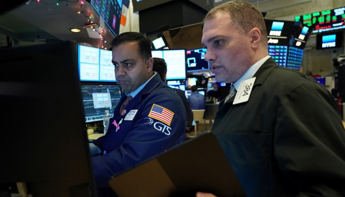 الأسهم الأمريكية تتراجع في بداية تعاملات الإثنين