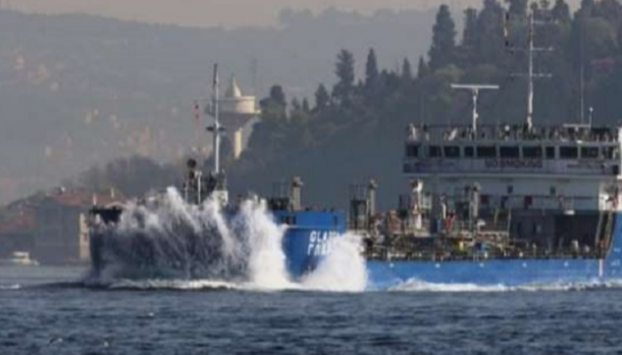 اصطدام ناقلة روسية بقارب صيد تركي في البحر الأسود‎