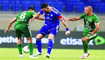 لقاء سابق بين شباب الأهلي والنصر
