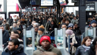 فرنسا تسعى للتوصل إلى تسوية لإنهاء إضراب النقل 