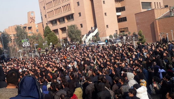 احتجاجات طلبة الجامعات في إيران