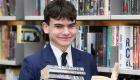 طفل بريطاني يدخل "جينيس" بحفظ 129 مقدمة كتاب