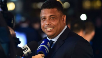 رونالدو نجم البرازيل الأسبق