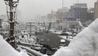 الثلوج تغلق المدارس وتؤخر رحلات طيران في طهران  