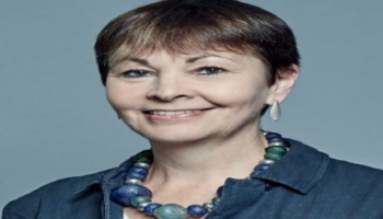 كارولين لوكاس 