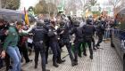 España: Fuertes enfrentamientos entre agricultores y policía