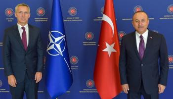 Jens Stoltenberg et Mevlüt Çavuşoğlu