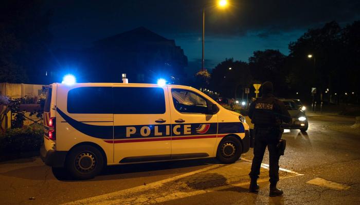 Un professeur d'histoire-géographie a été décapité près d'un collège à Conflans-Sainte-Honorine (Yvelines).