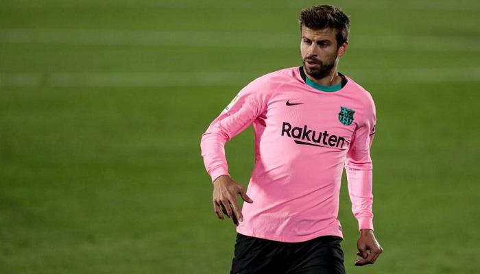 جيرارد بيكيه مدافع برشلونة