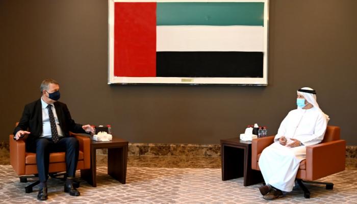 جانب من لقاء قرقاش وفيليب لازاريني
