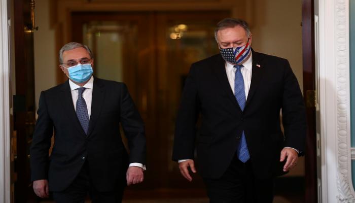 جانب من لقاء وزير الخارجية الأمريكي ونظيره الأرميني